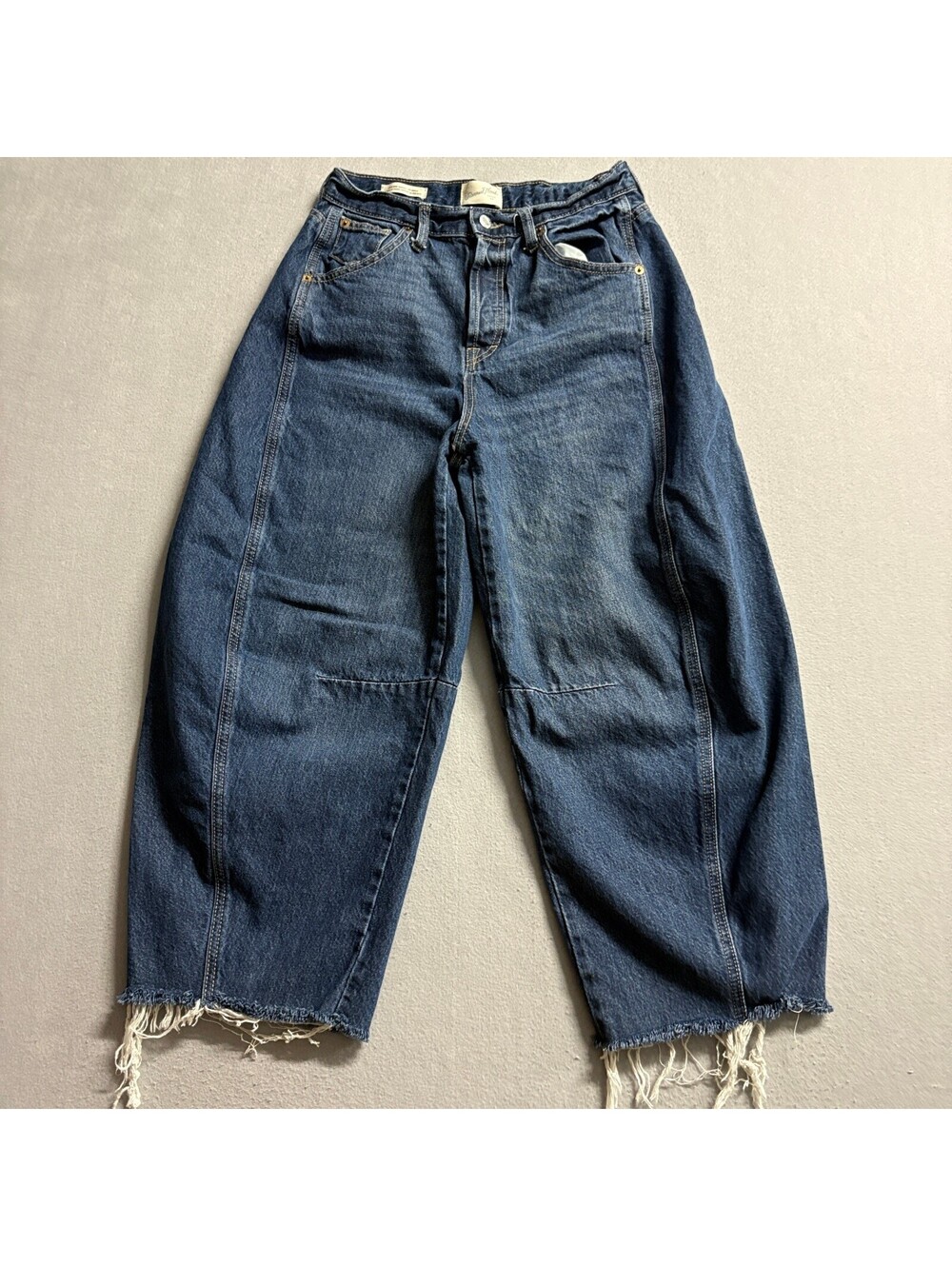 Universal Thread High Rise Curved Leg Ankle Jeans Womens Size 6/R Blue Denim